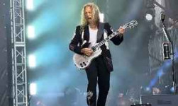 Фото Kirk Hammett продал гитару с концерта BLACK SABBATH
