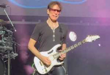 Фото Steve Vai: «Я питаюсь энергией хеви-металла!»